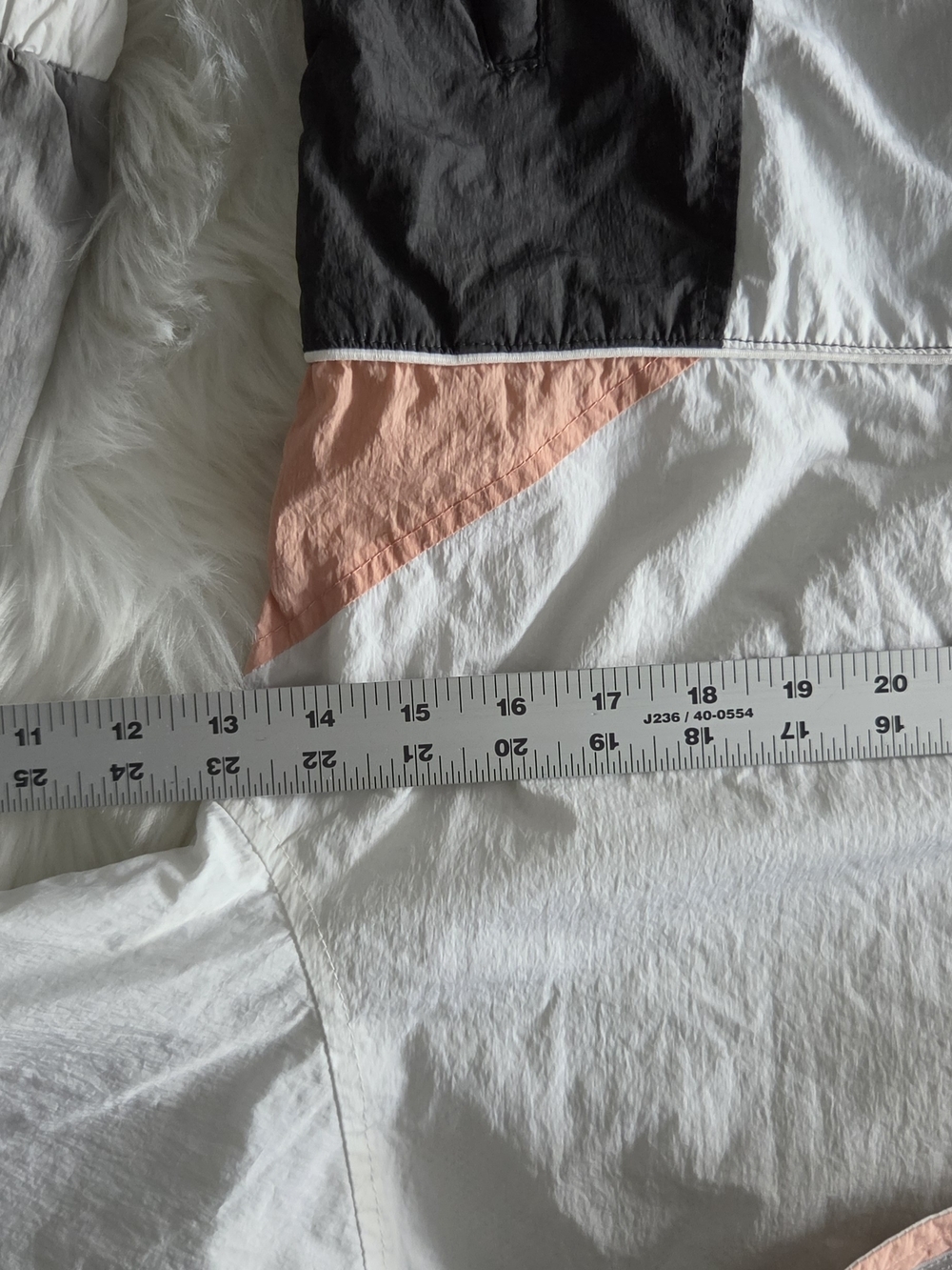 Hollister Womans Colorblock Anorak Jacket - White, Gray & Peach - Picture 10 of 11